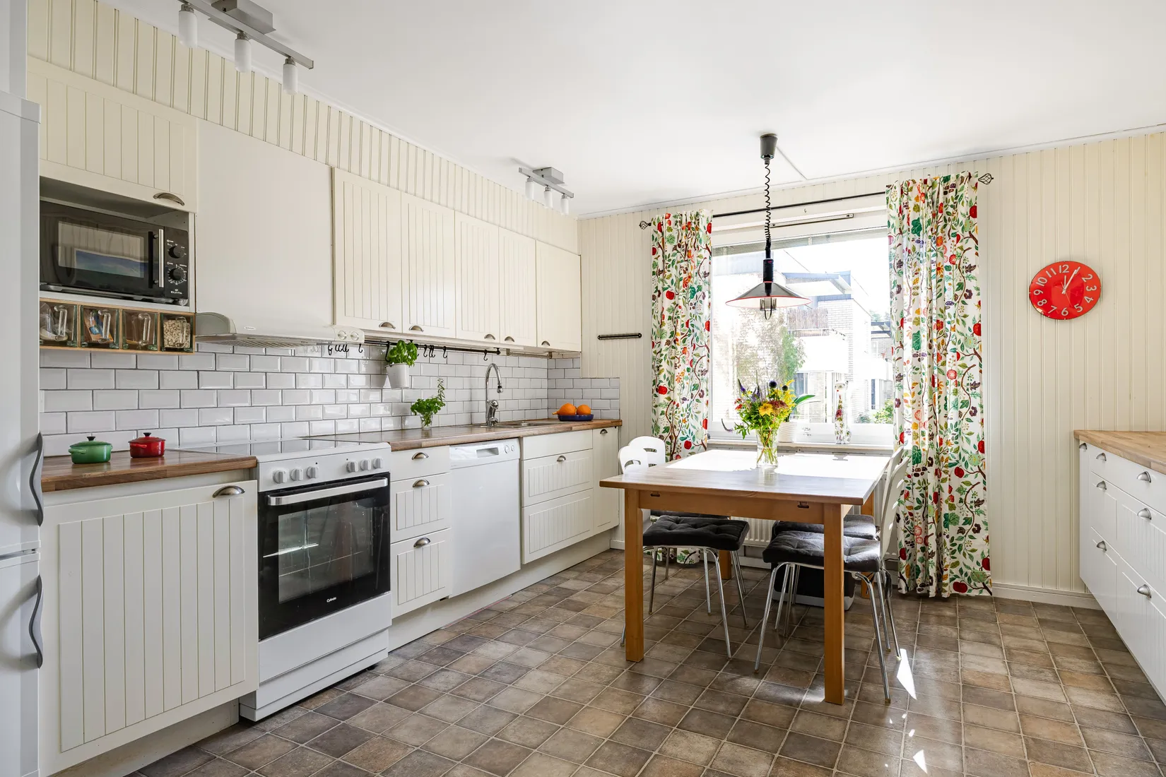 Bostadsrätt, Västra Ringvägen 152, Gådeåberget, Härnösand