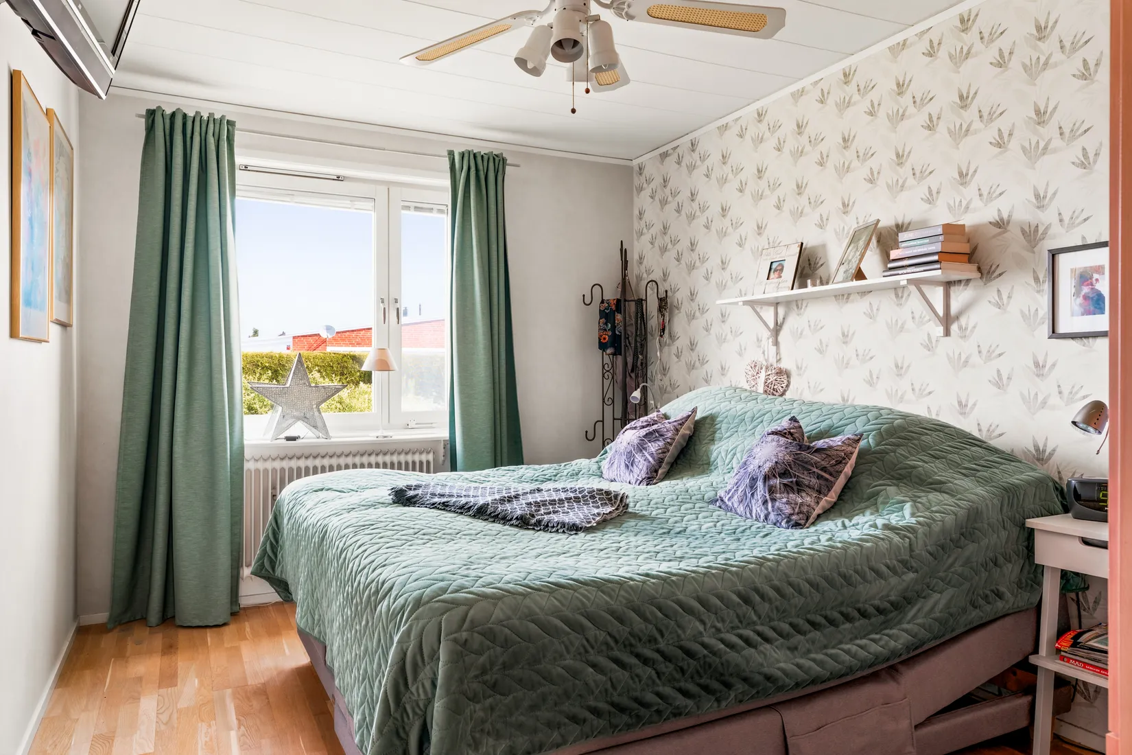 Radhus, Granvägen 35, Nyköping