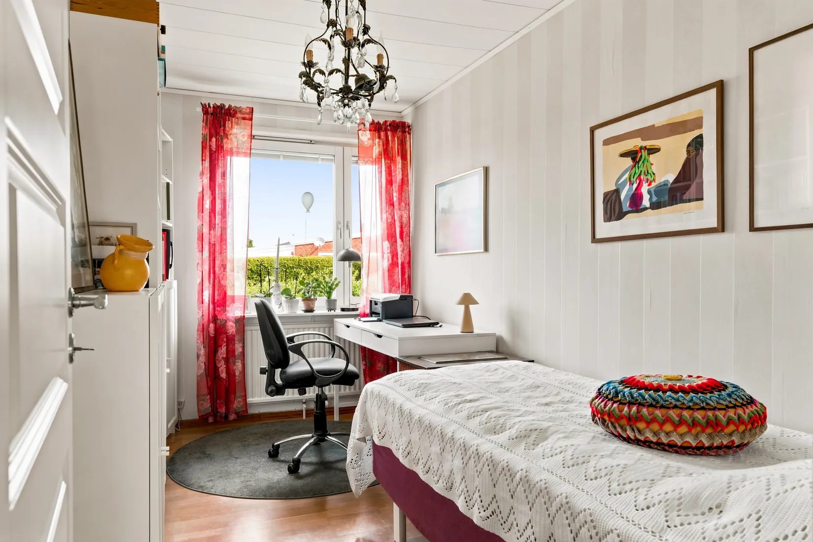 Radhus, Granvägen 35, Nyköping
