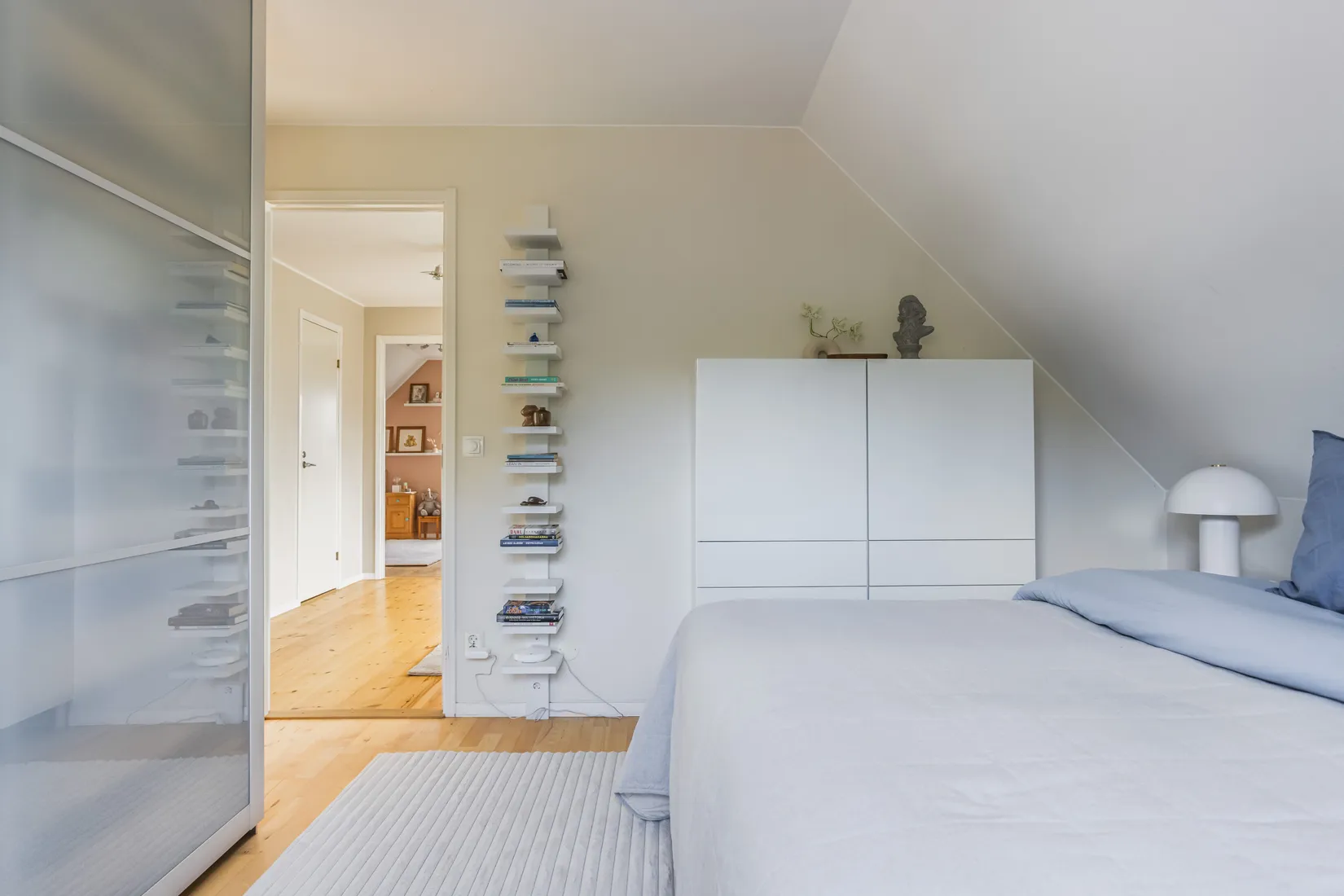 Villa, Lingonvägen 18, Sollentuna