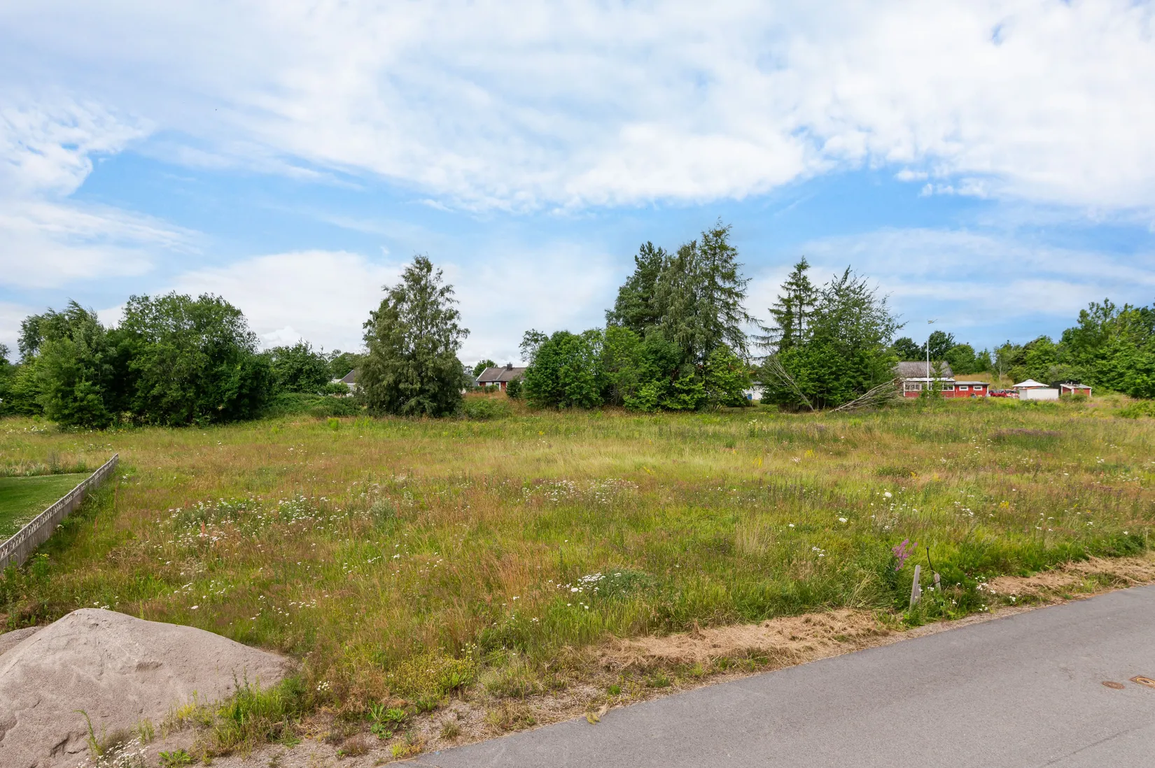 Tomt, Åkerholmsvägen 11, Hogstad, Mjölby