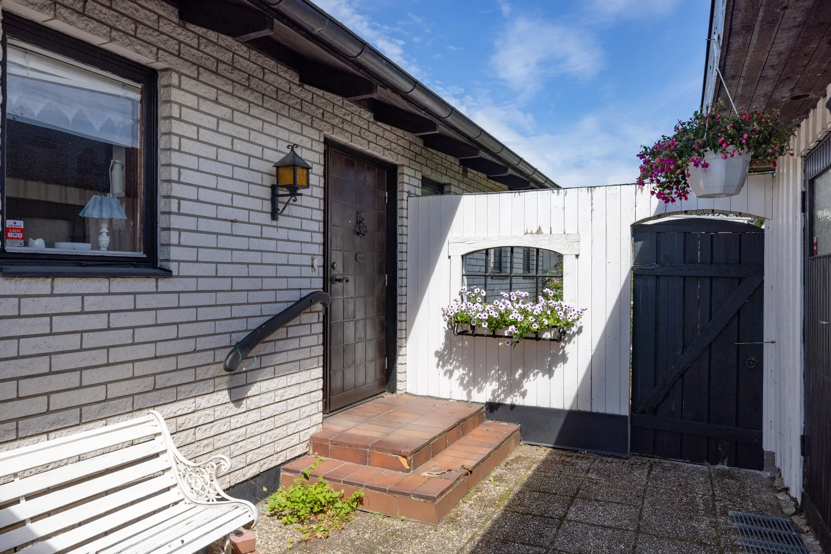 Villa, Primulavägen 12, Blomsterkvarteren, Laholm