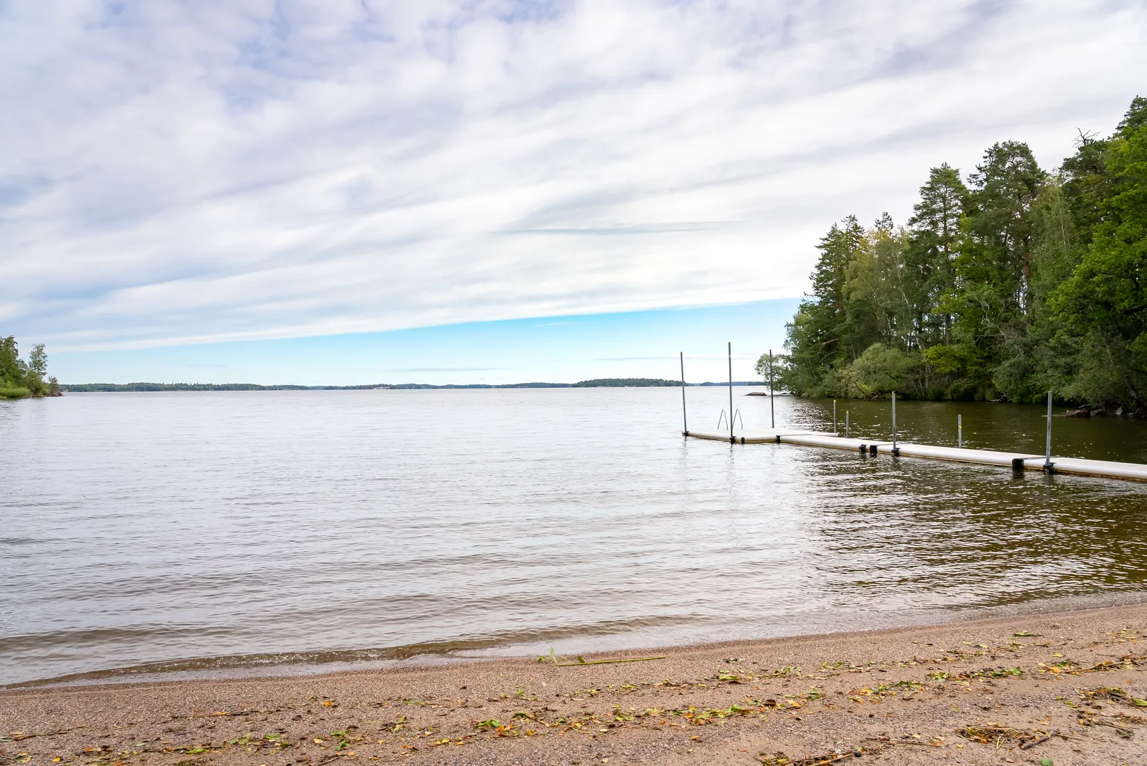 Fritidshus, Ängsholmsvägen 27, Torshälla