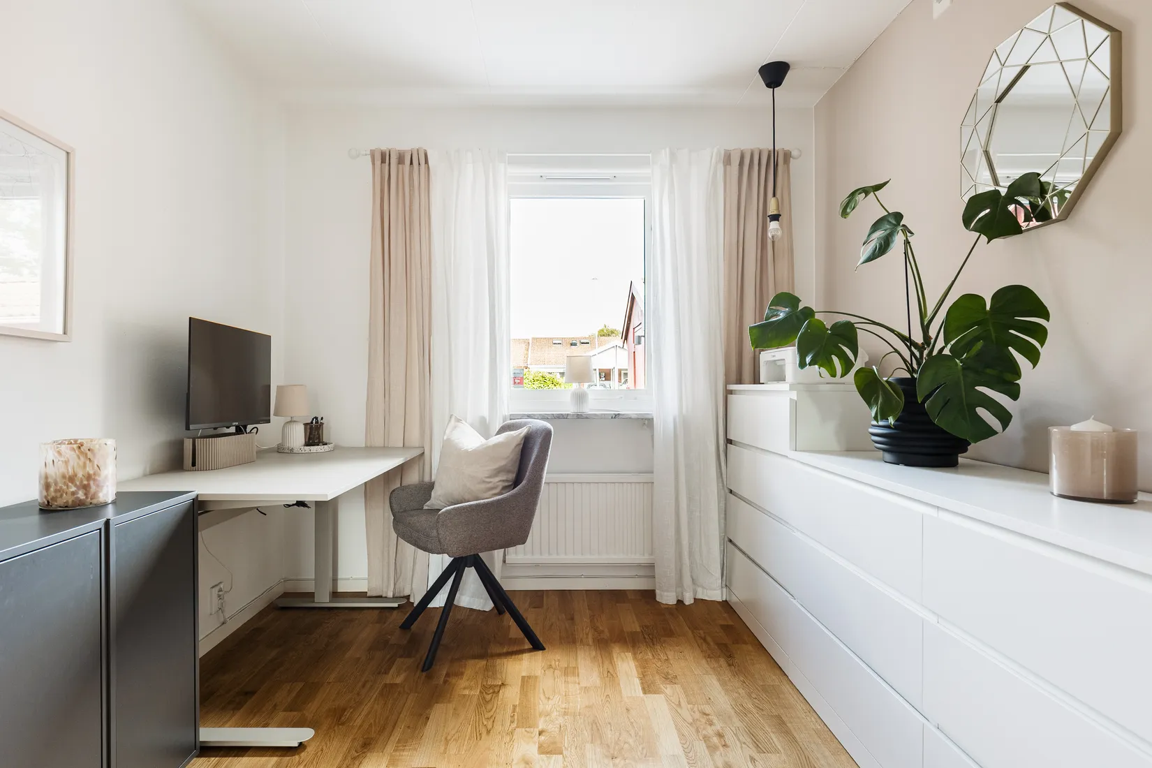Radhus, Vädurens väg 13, Kyrkbyn, Staffanstorp