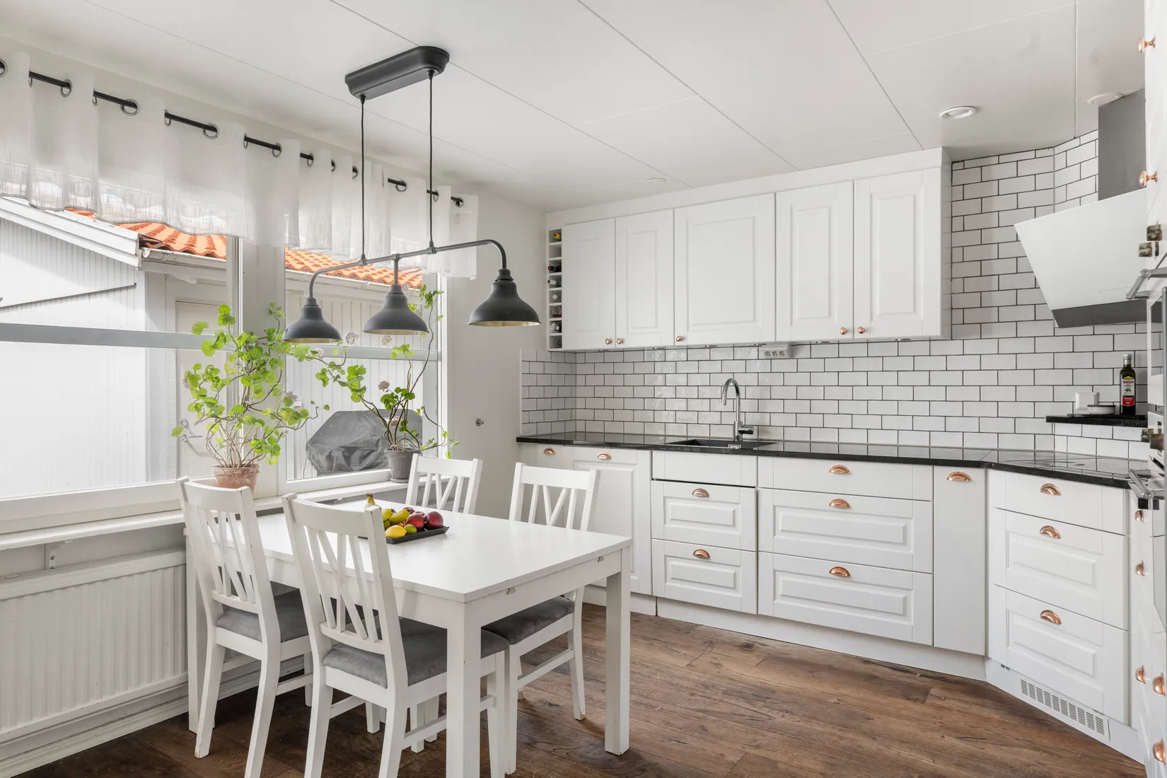 Radhus, Travslingan 45, Visinge, Täby
