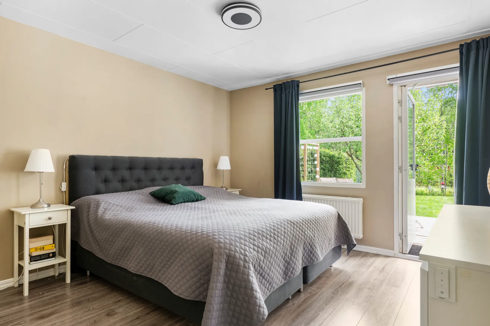 Radhus, Travslingan 45, Visinge, Täby
