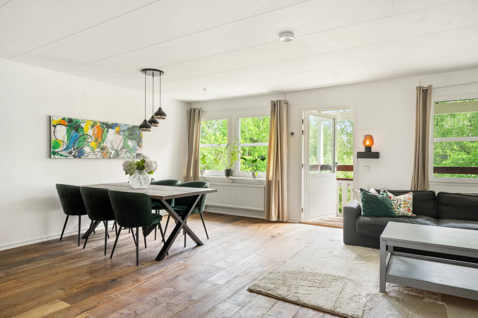 Radhus, Travslingan 45, Visinge, Täby
