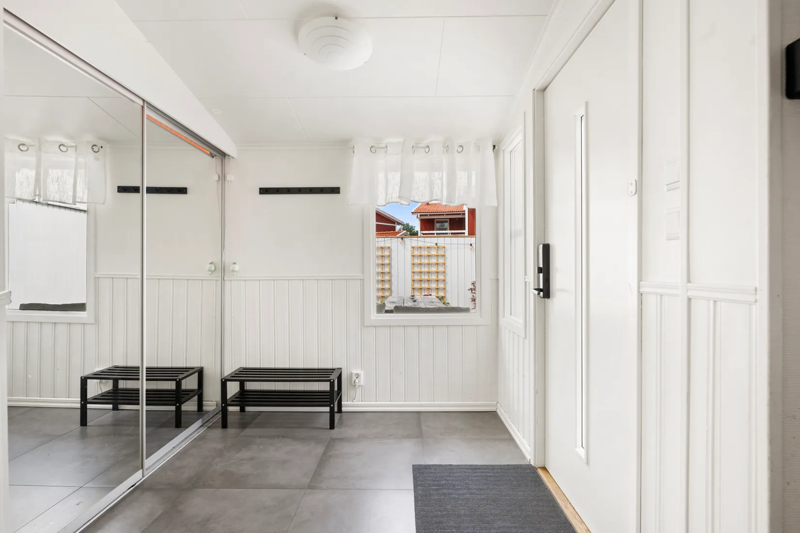 Radhus, Travslingan 45, Visinge, Täby