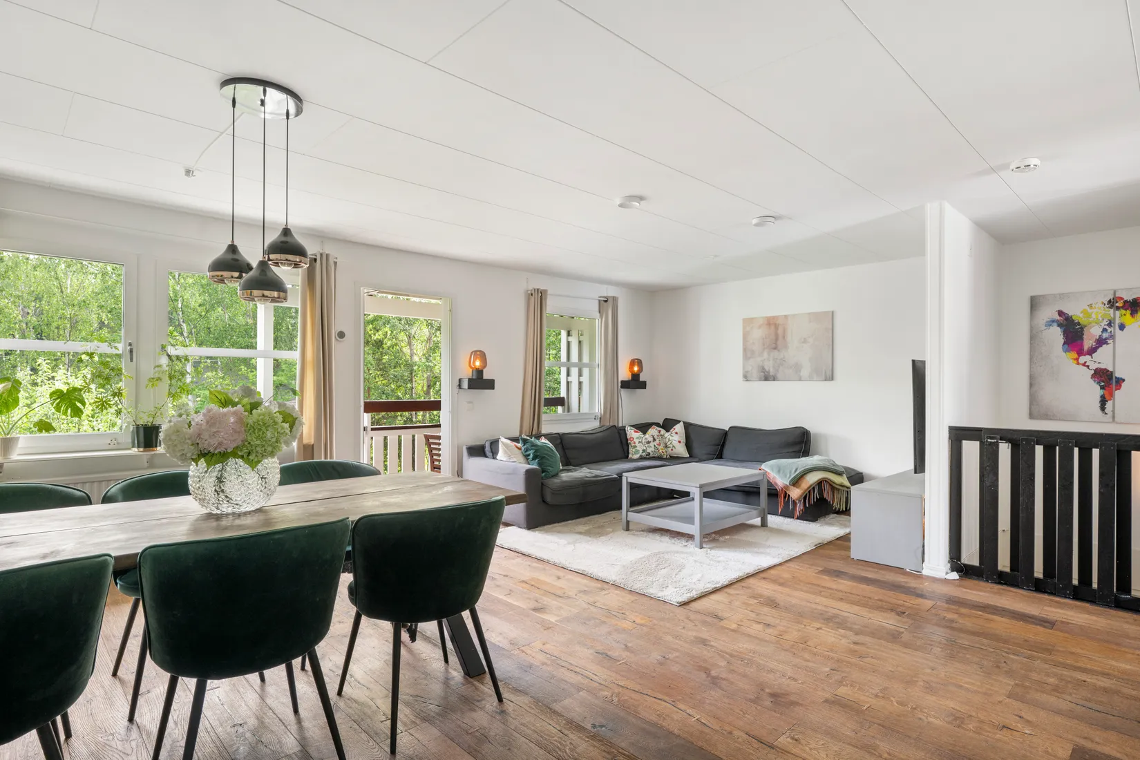 Radhus, Travslingan 45, Visinge, Täby