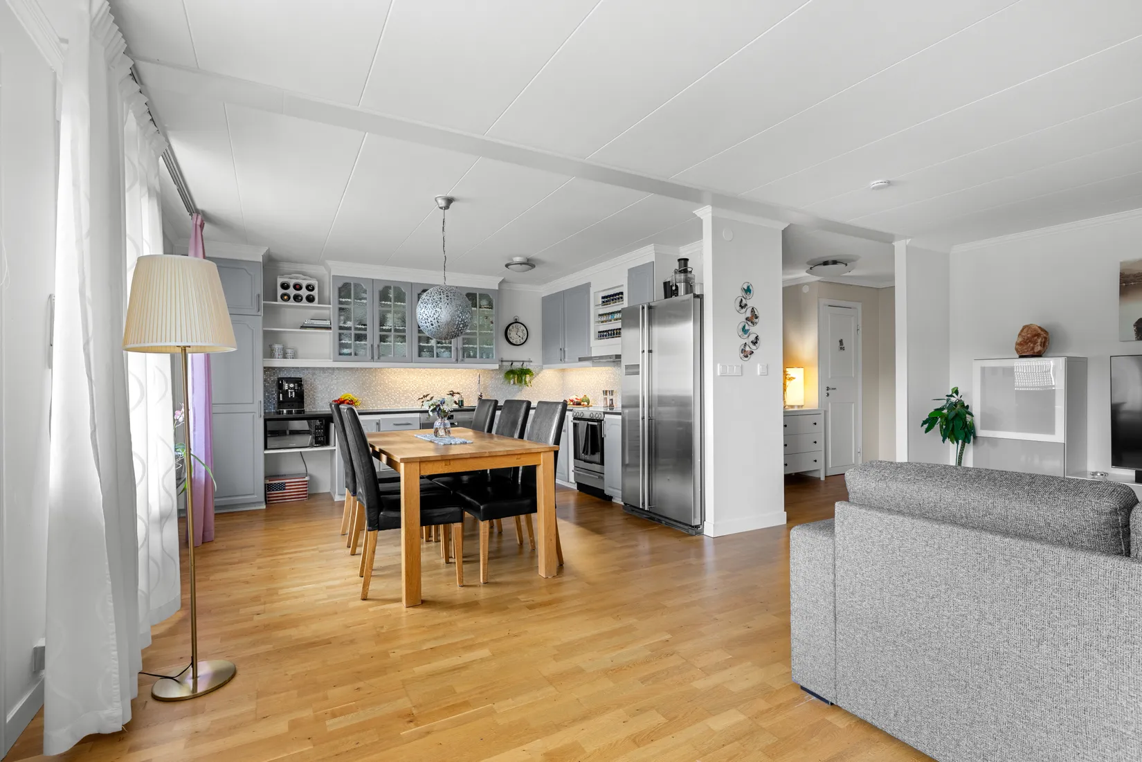 Radhus, Toredalsvägen 27, Toredal, Salem