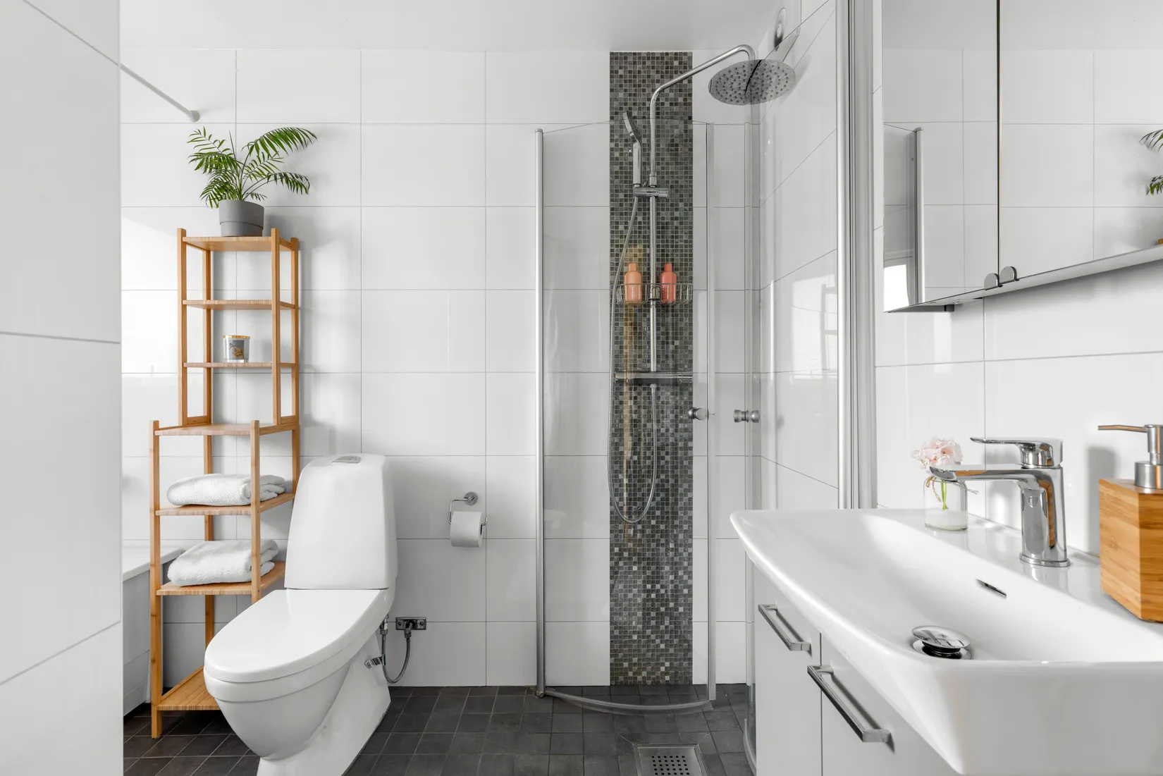 Radhus, Toredalsvägen 27, Toredal, Salem