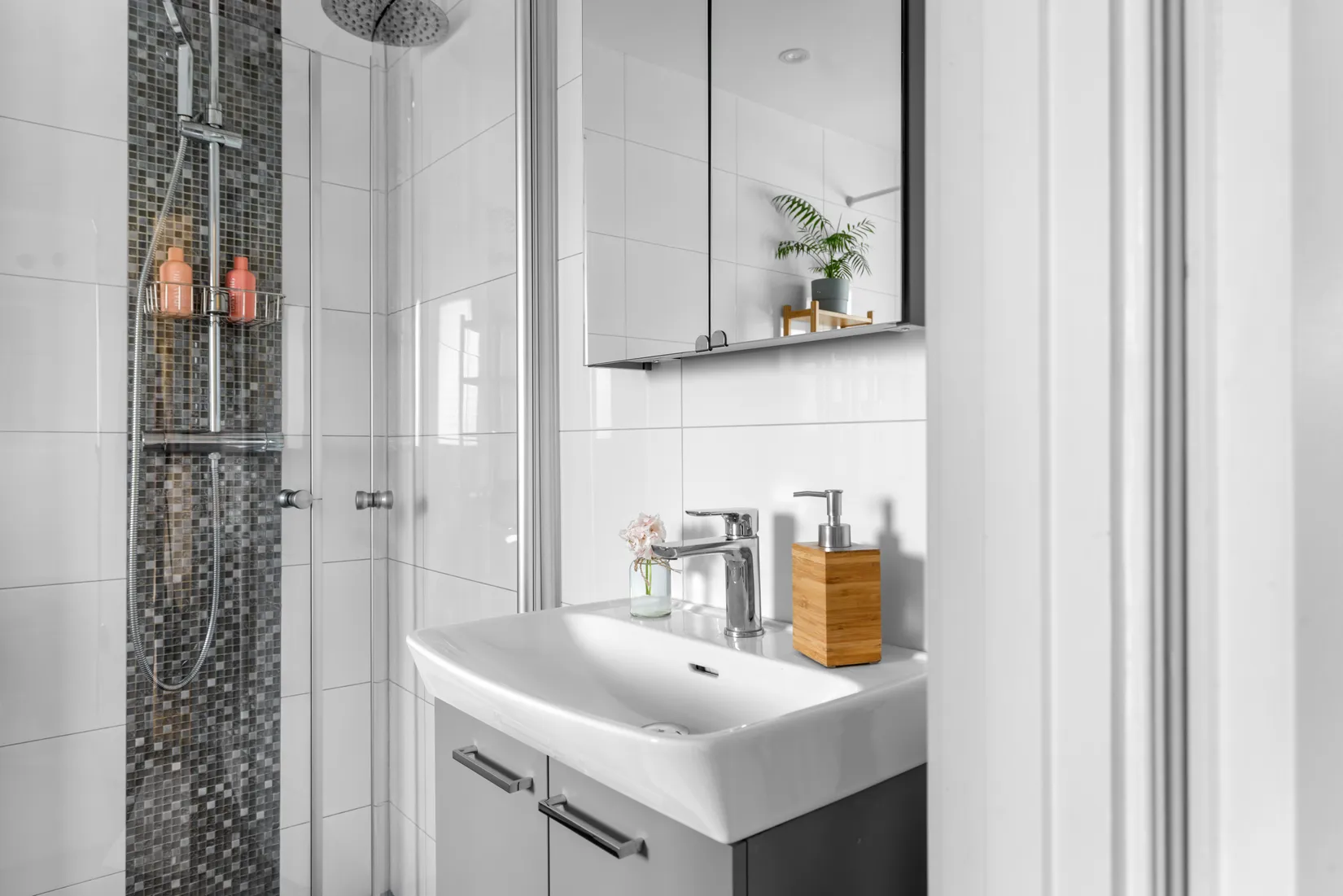 Radhus, Toredalsvägen 27, Toredal, Salem