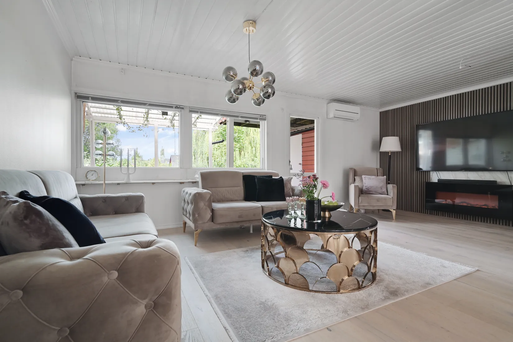 Radhus, Sundsborgsvägen 107, Odenslunda, Upplands Väsby