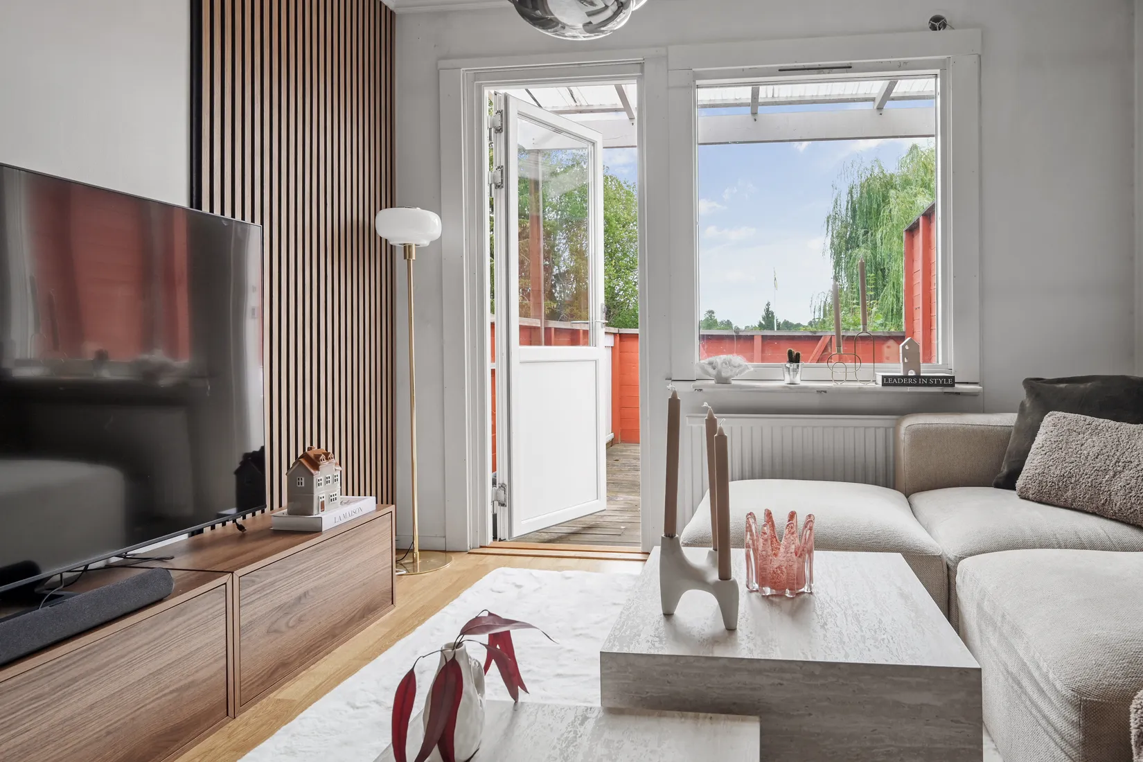 Radhus, Sundsborgsvägen 107, Odenslunda, Upplands Väsby