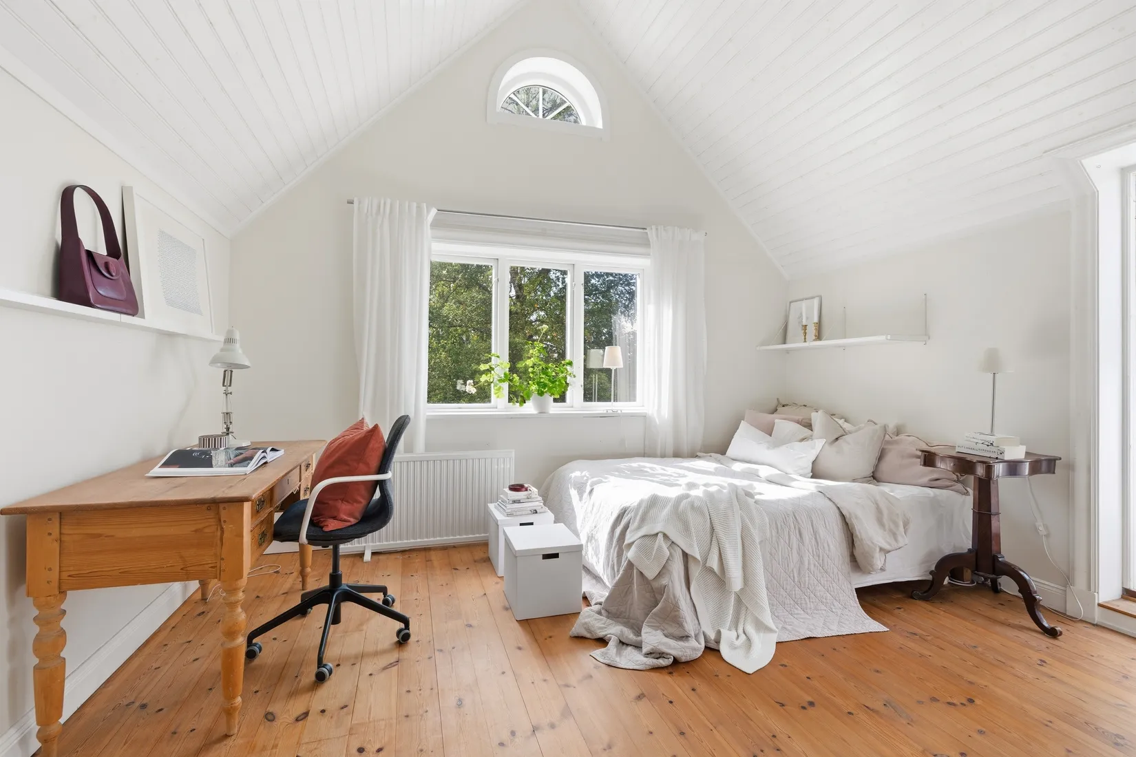 Villa, Eriksbergsvägen 12A, Helenelund, Sollentuna