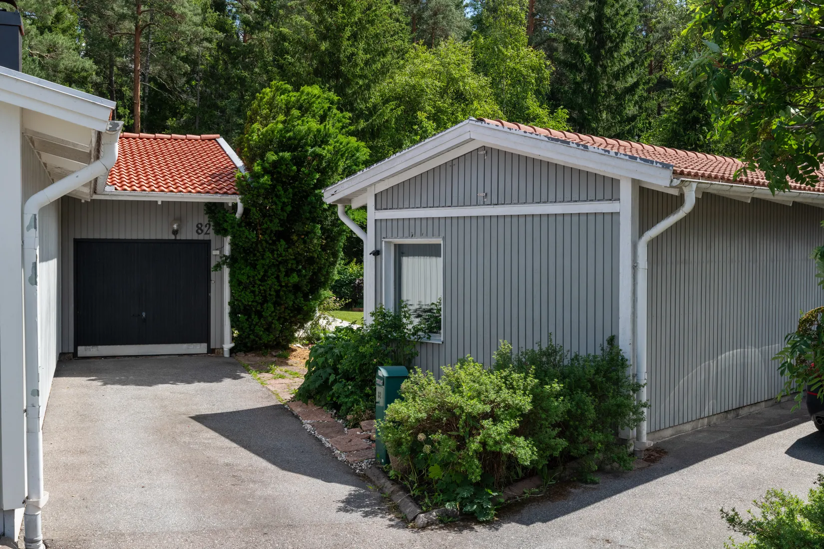 Radhus, Skylvägen 82, Visinge, Täby
