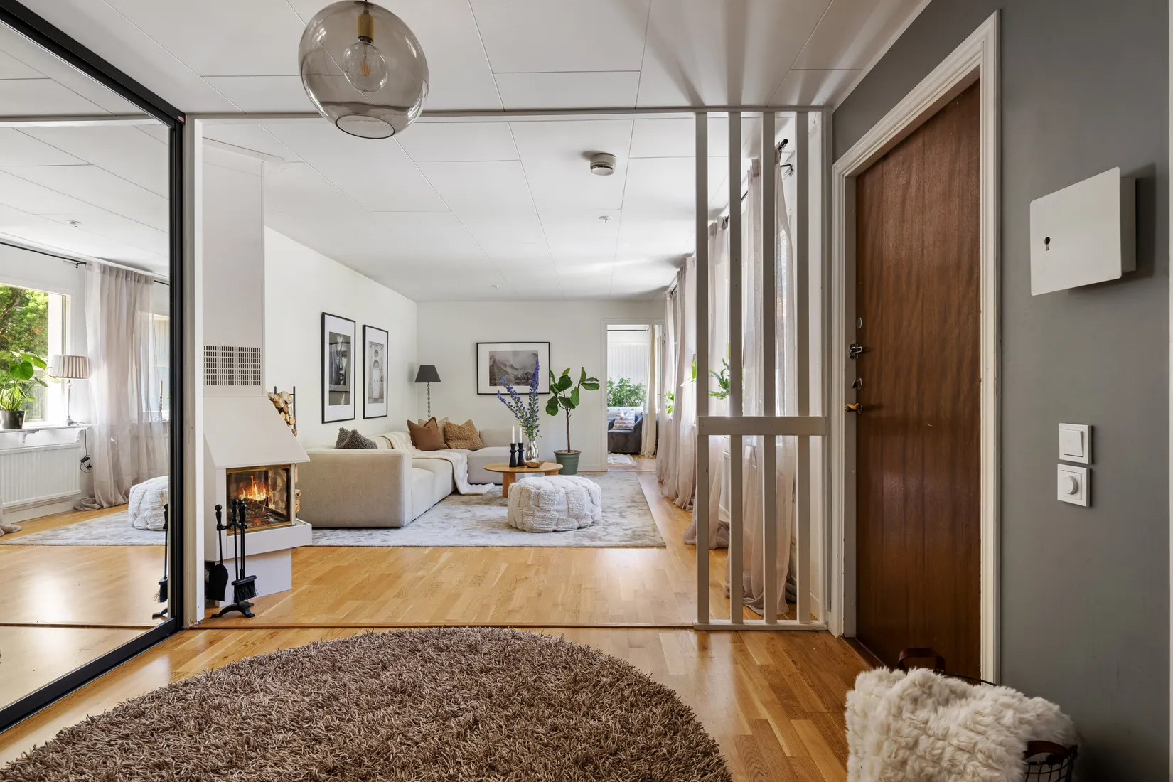 Radhus, Skylvägen 82, Visinge, Täby