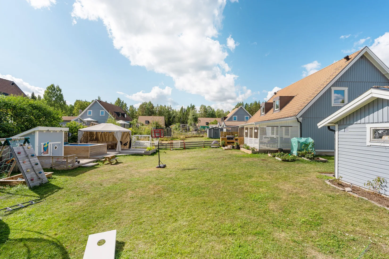 Radhus, Karljohanvägen 20, Örbyhus, Tierp
