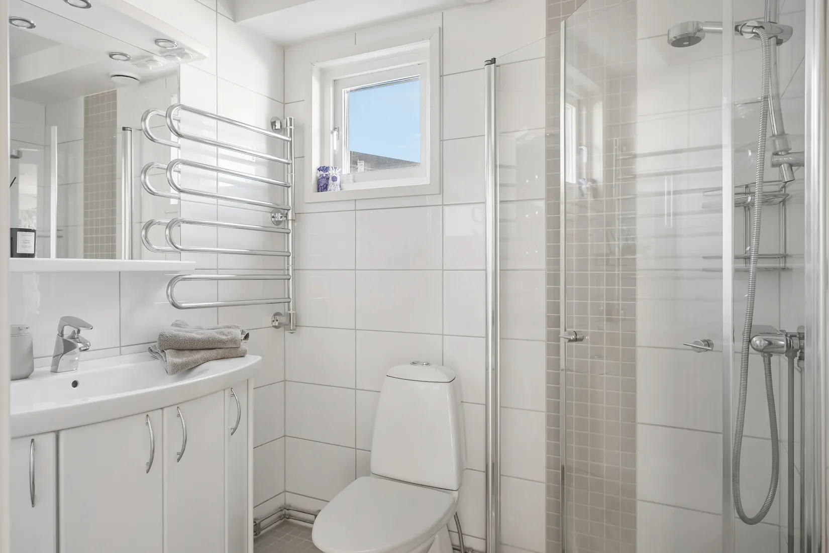 Radhus, Ropgränd 39, Skarpäng, Täby
