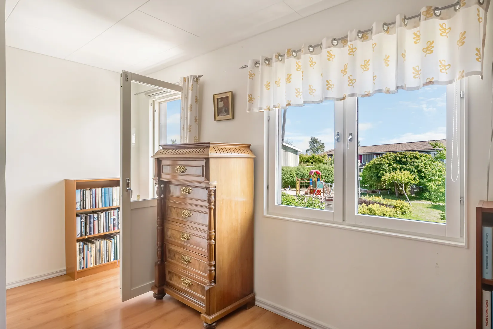 Radhus, Ropgränd 39, Skarpäng, Täby