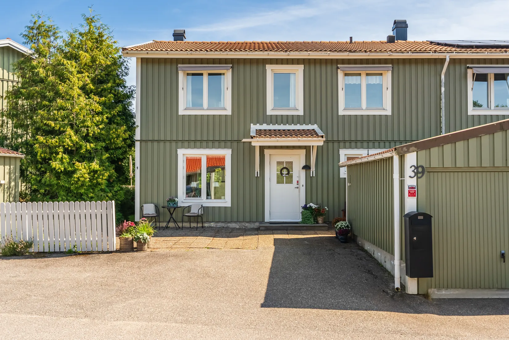 Radhus, Ropgränd 39, Skarpäng, Täby