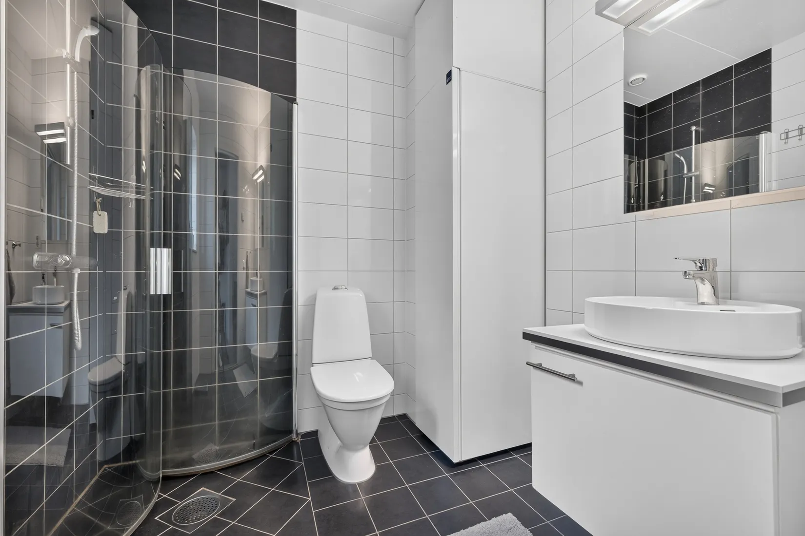 Radhus, Hjortstorpsvägen 58K, Rynningeåsen, Örebro