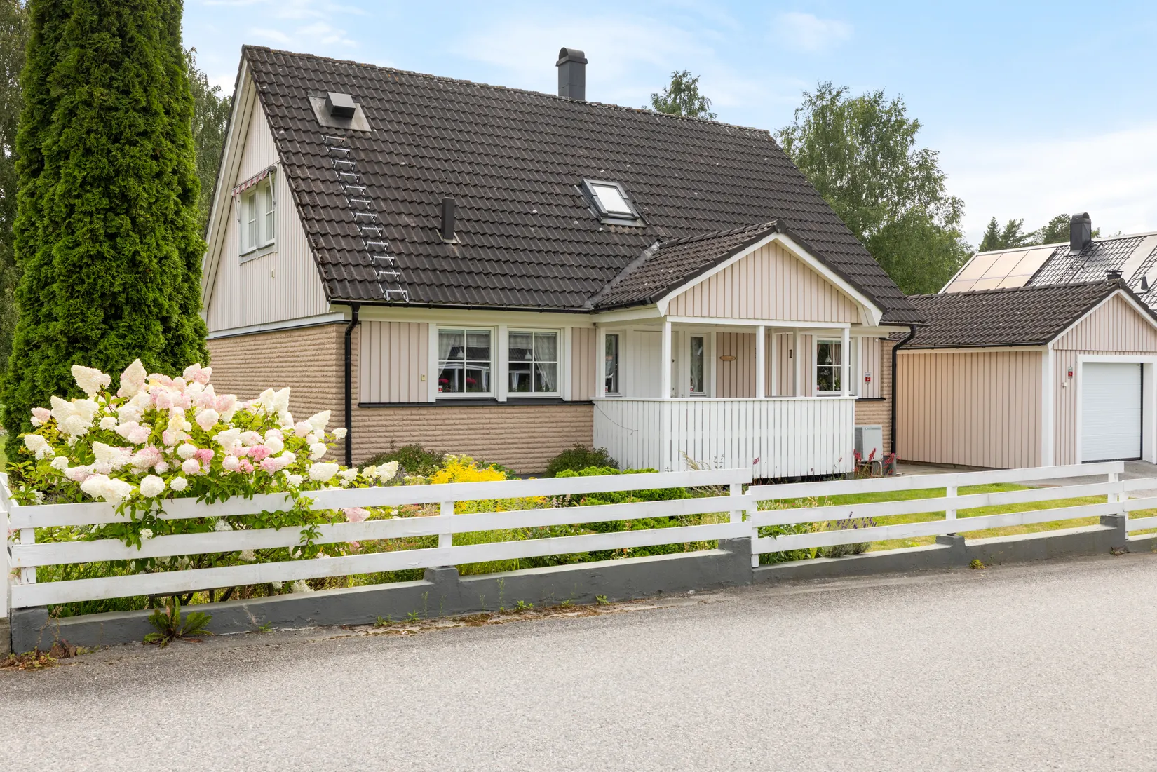 Villa, Ugglevägen 12, Skäcklinge, Botkyrka