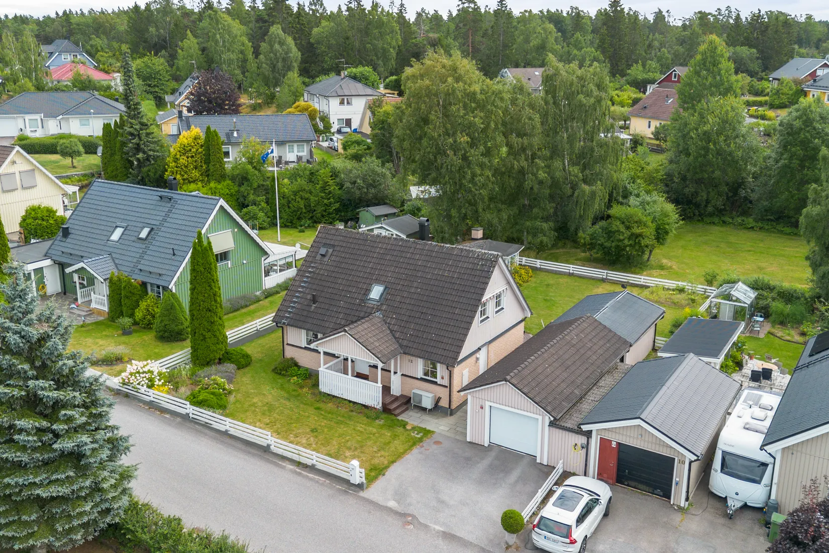 Villa, Ugglevägen 12, Skäcklinge, Botkyrka