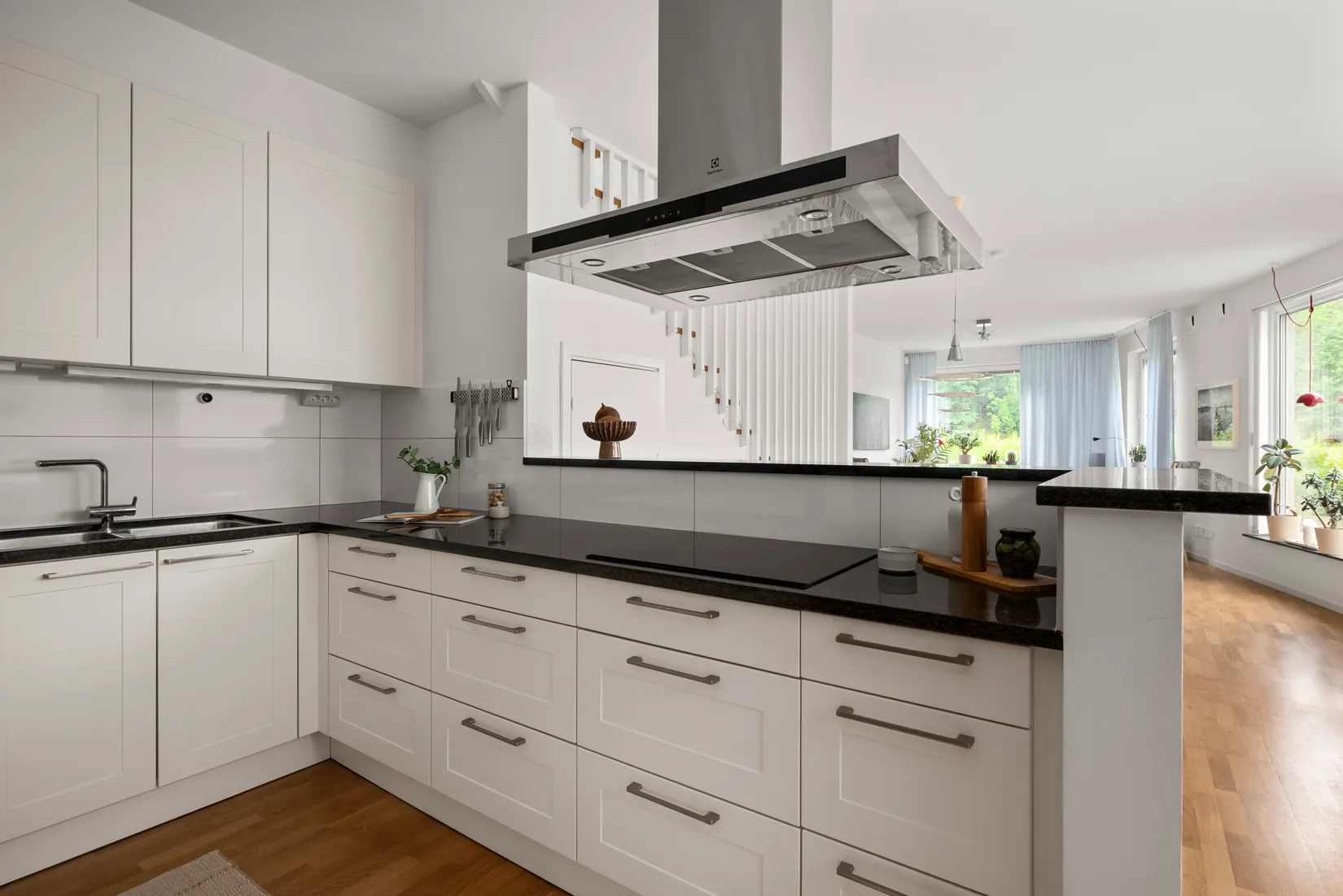 Radhus, Strömsundsgatan 28, Råcksta, Stockholm