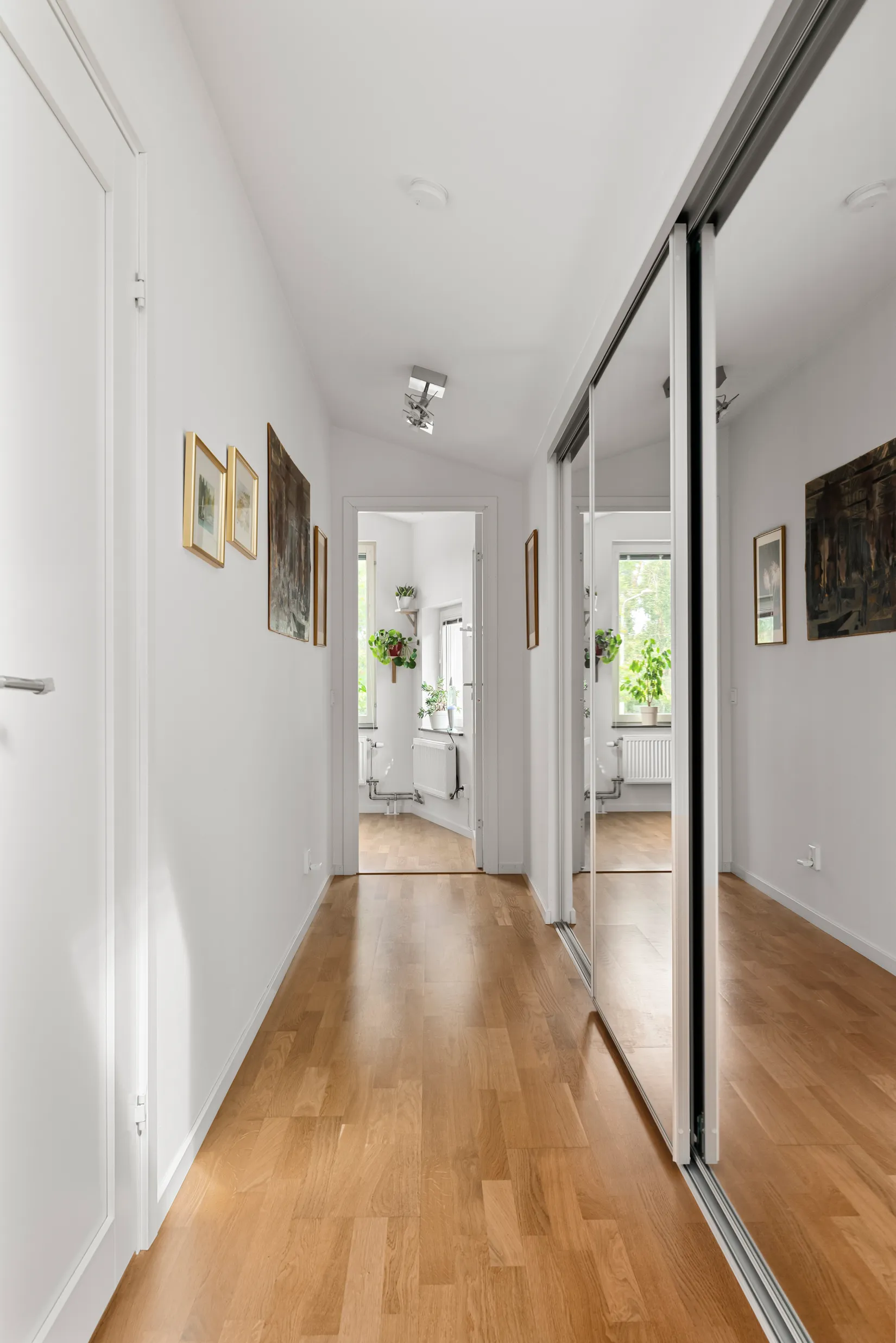 Radhus, Strömsundsgatan 28, Råcksta, Stockholm