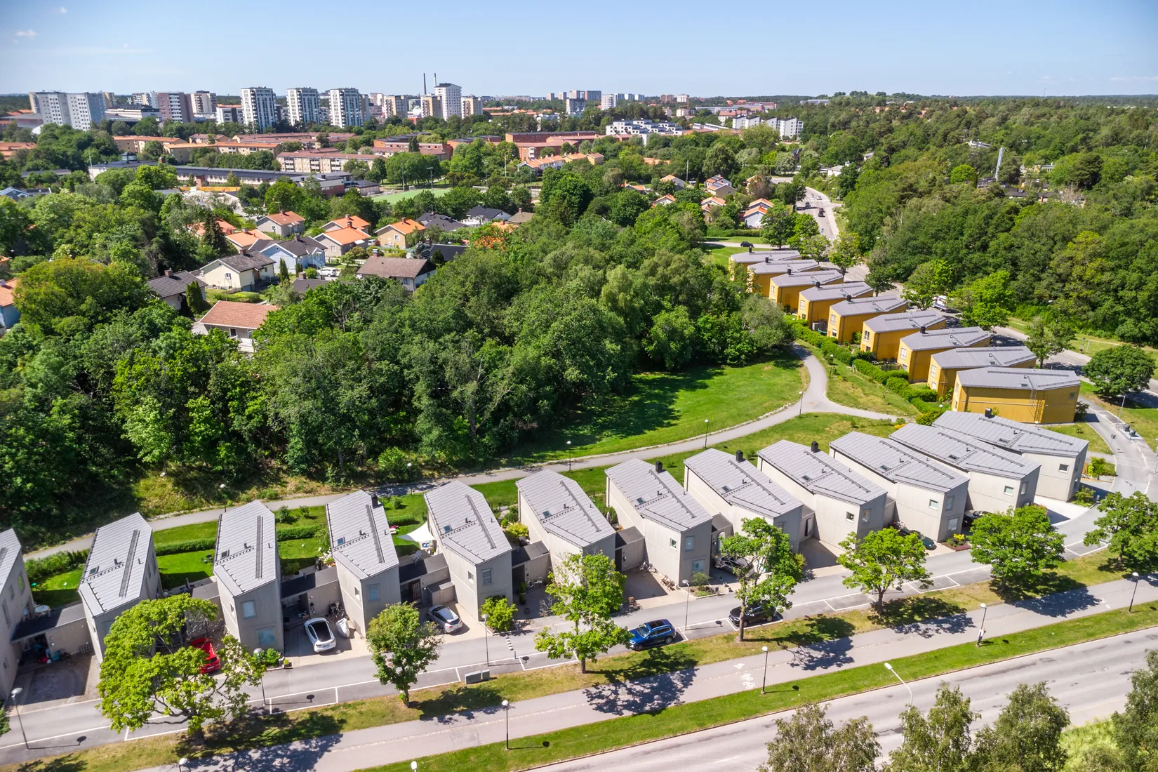Radhus, Strömsundsgatan 28, Råcksta, Stockholm
