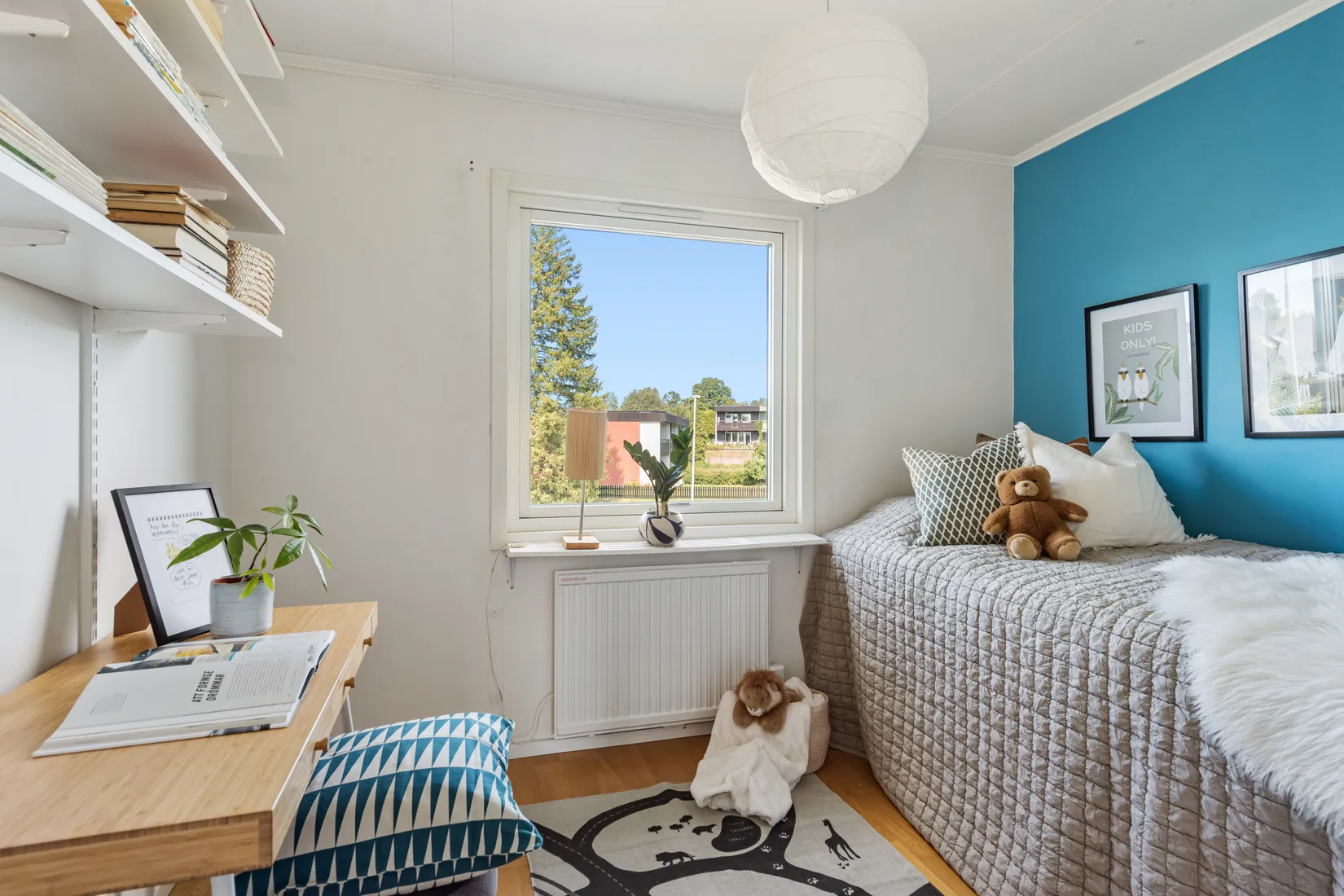 Radhus, Hembergavägen 27, Täby Kyrkby, Täby