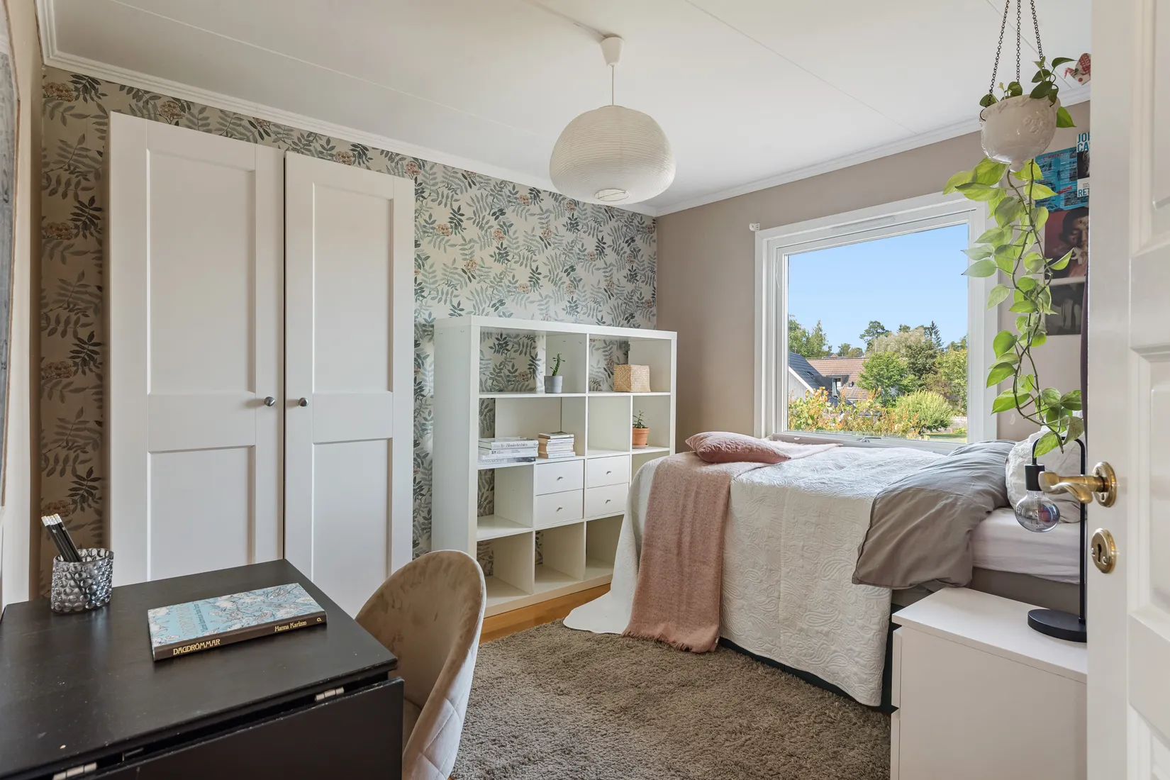 Radhus, Hembergavägen 27, Täby Kyrkby, Täby