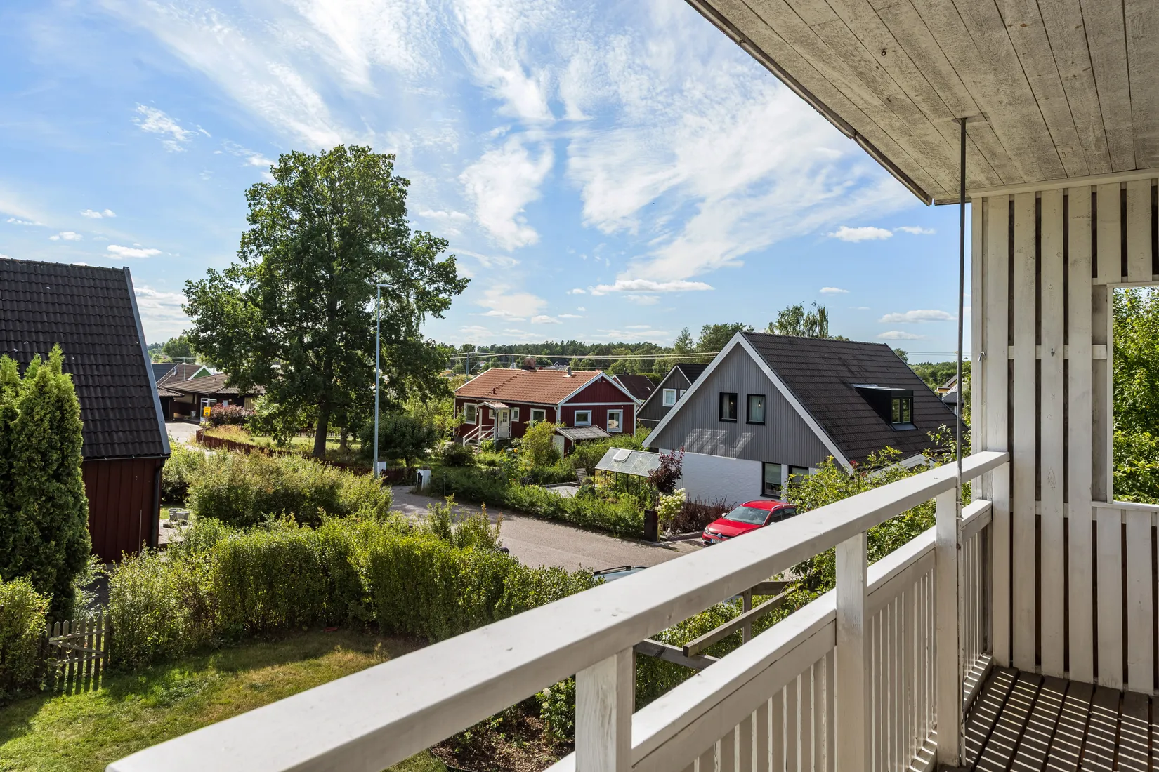 Radhus, Hembergavägen 27, Täby Kyrkby, Täby