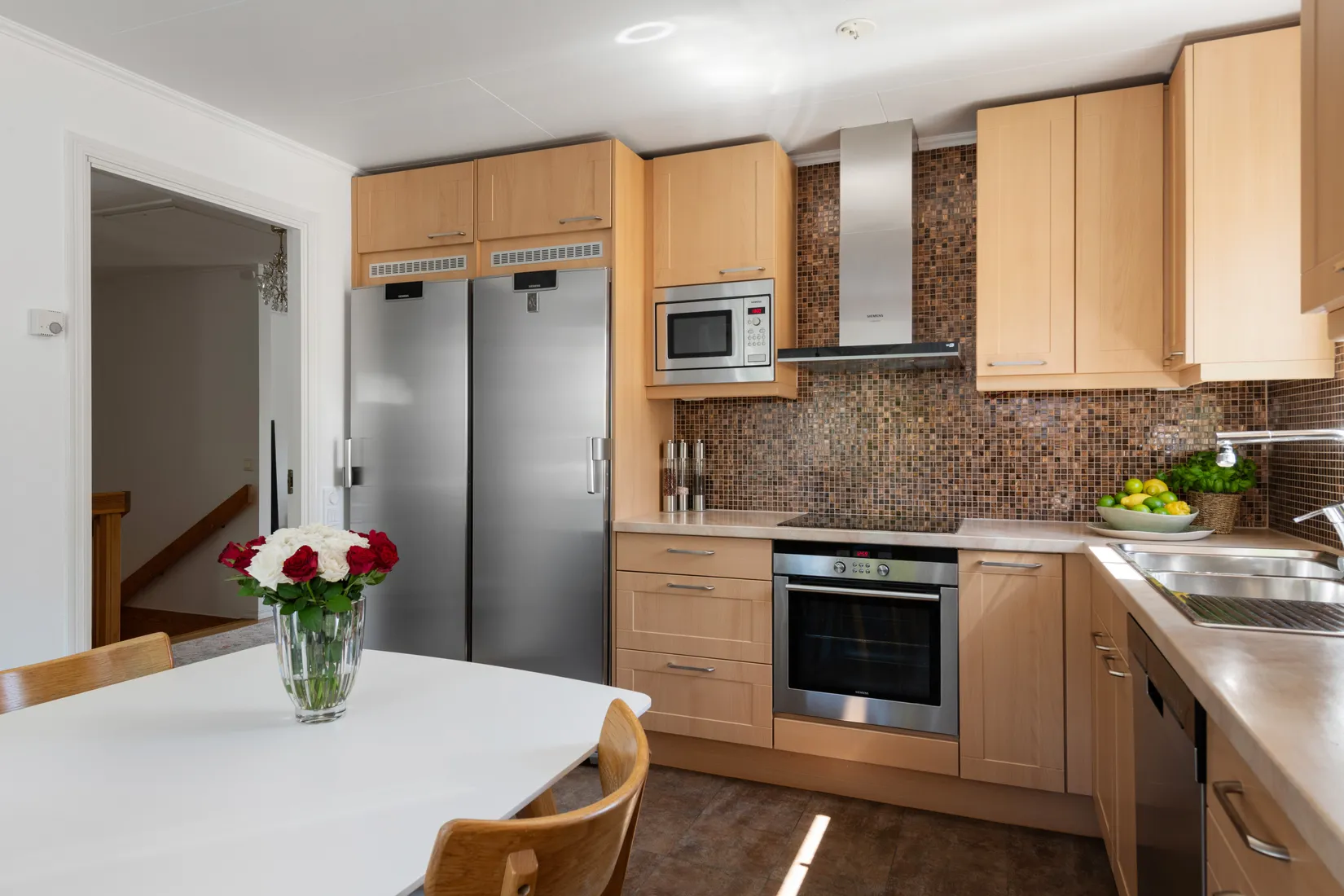 Radhus, Lansenvägen 23, Gribbylund, Täby