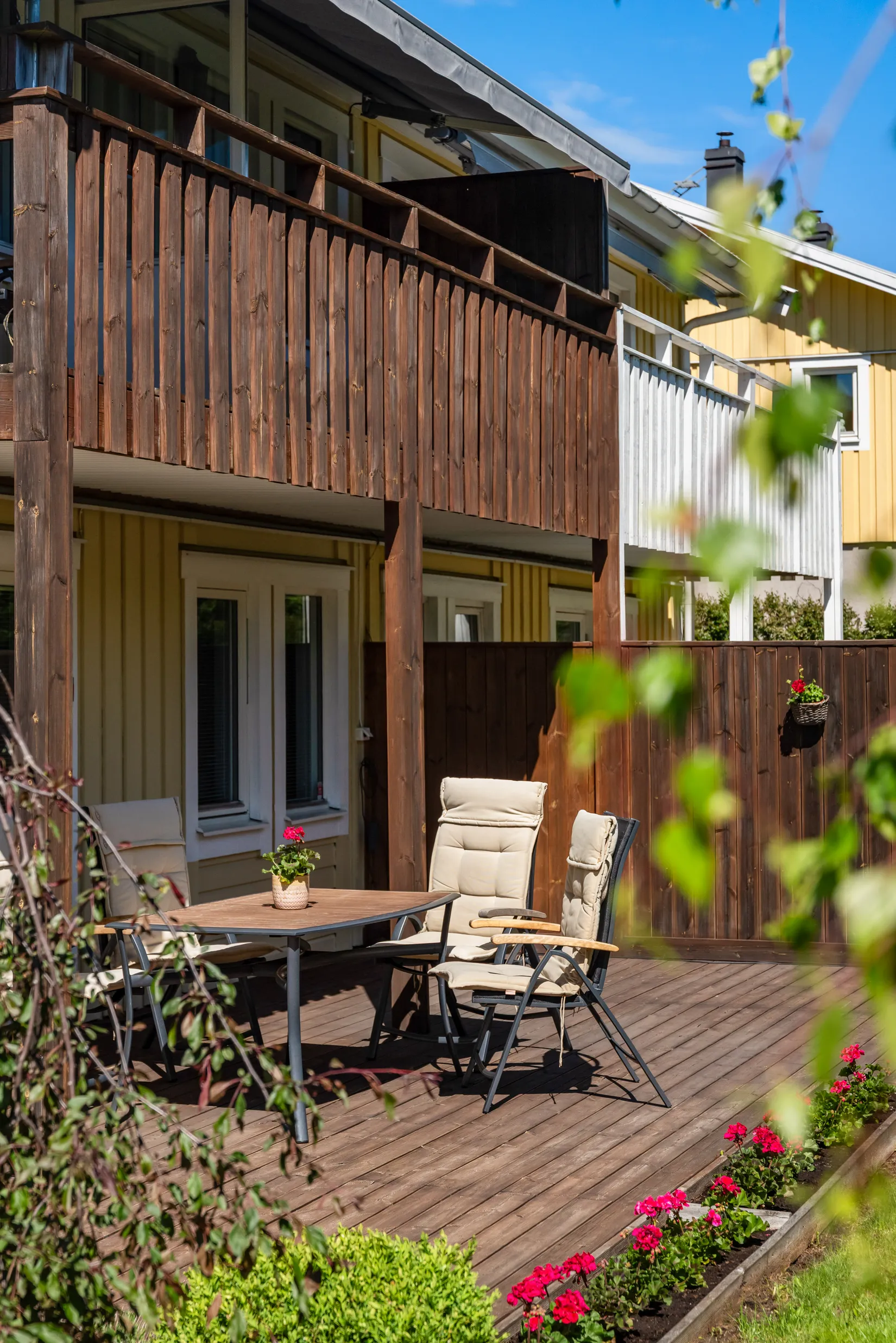 Radhus, Lansenvägen 23, Gribbylund, Täby