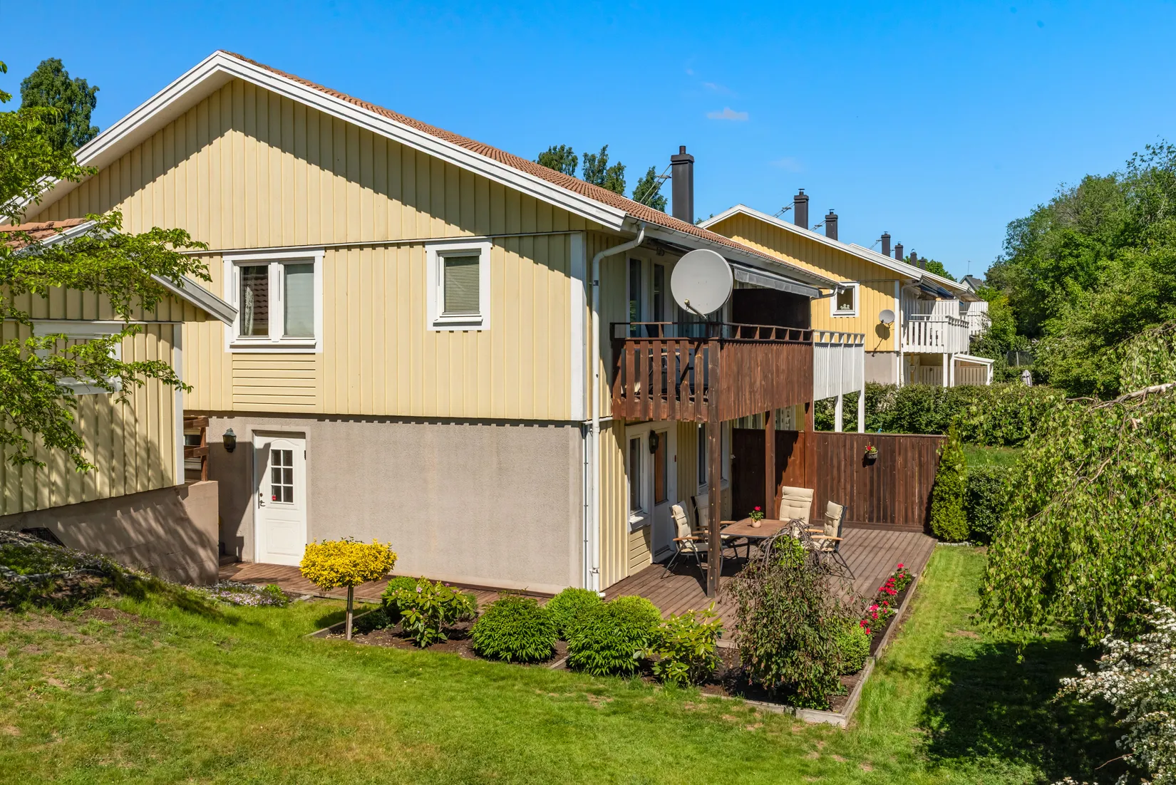 Radhus, Lansenvägen 23, Gribbylund, Täby