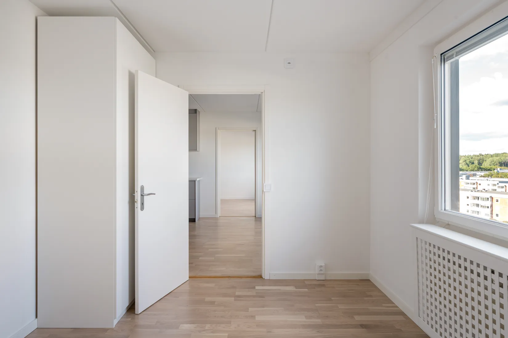 Bostadsrätt, ÅKERBYVÄGEN 98, Täby centrum - storstugan, Täby