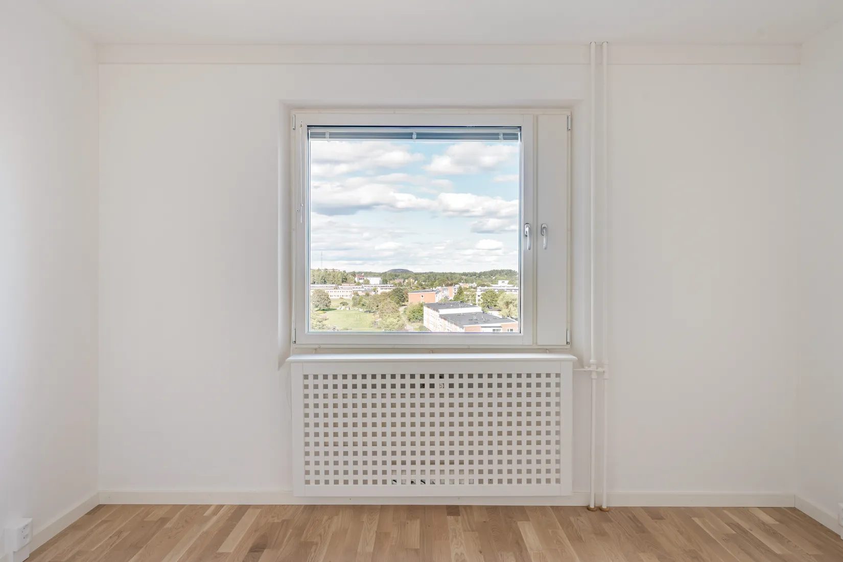 Bostadsrätt, ÅKERBYVÄGEN 98, Täby centrum - storstugan, Täby
