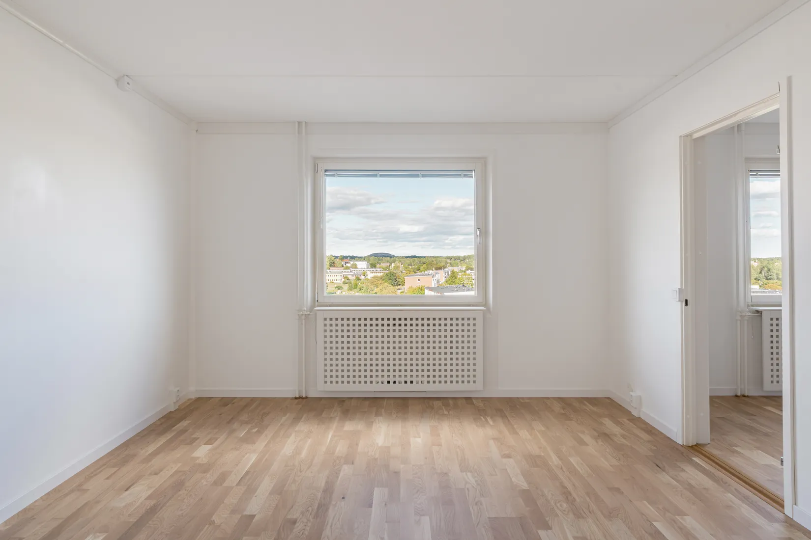 Bostadsrätt, ÅKERBYVÄGEN 98, Täby centrum - storstugan, Täby