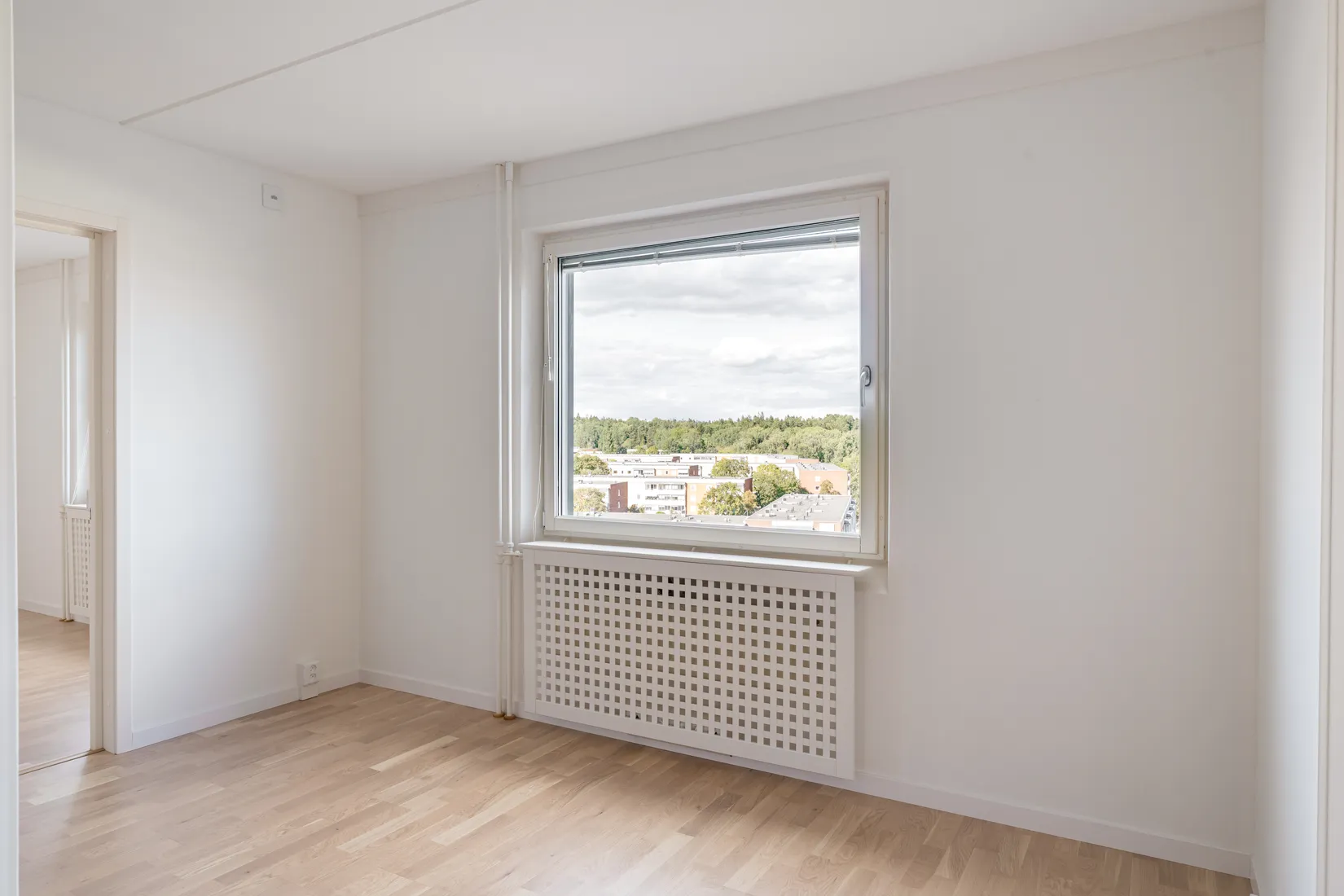 Bostadsrätt, ÅKERBYVÄGEN 98, Täby centrum - storstugan, Täby