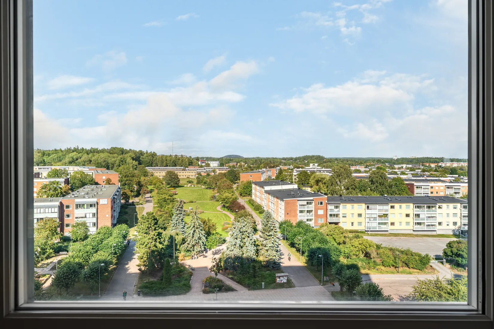 Bostadsrätt, ÅKERBYVÄGEN 98, Täby centrum - storstugan, Täby