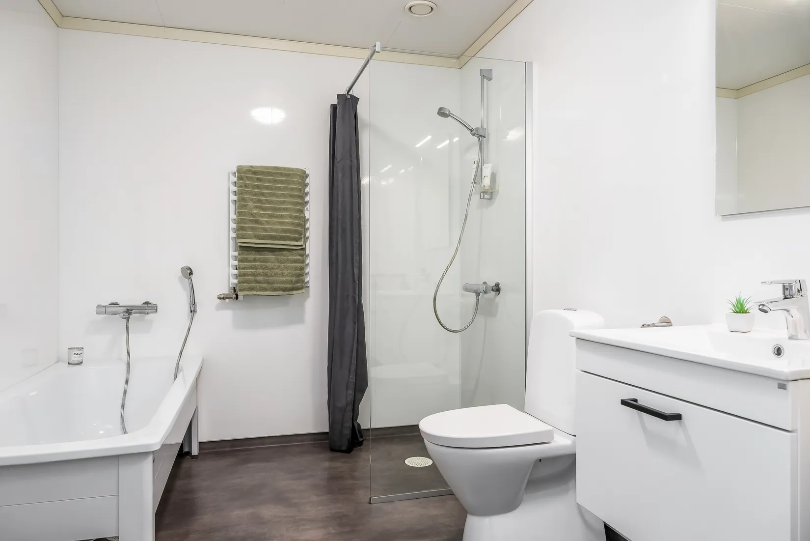 Radhus, Ryssnäsvägen 25D, Svärtinge - Skogsbacke, Norrköping