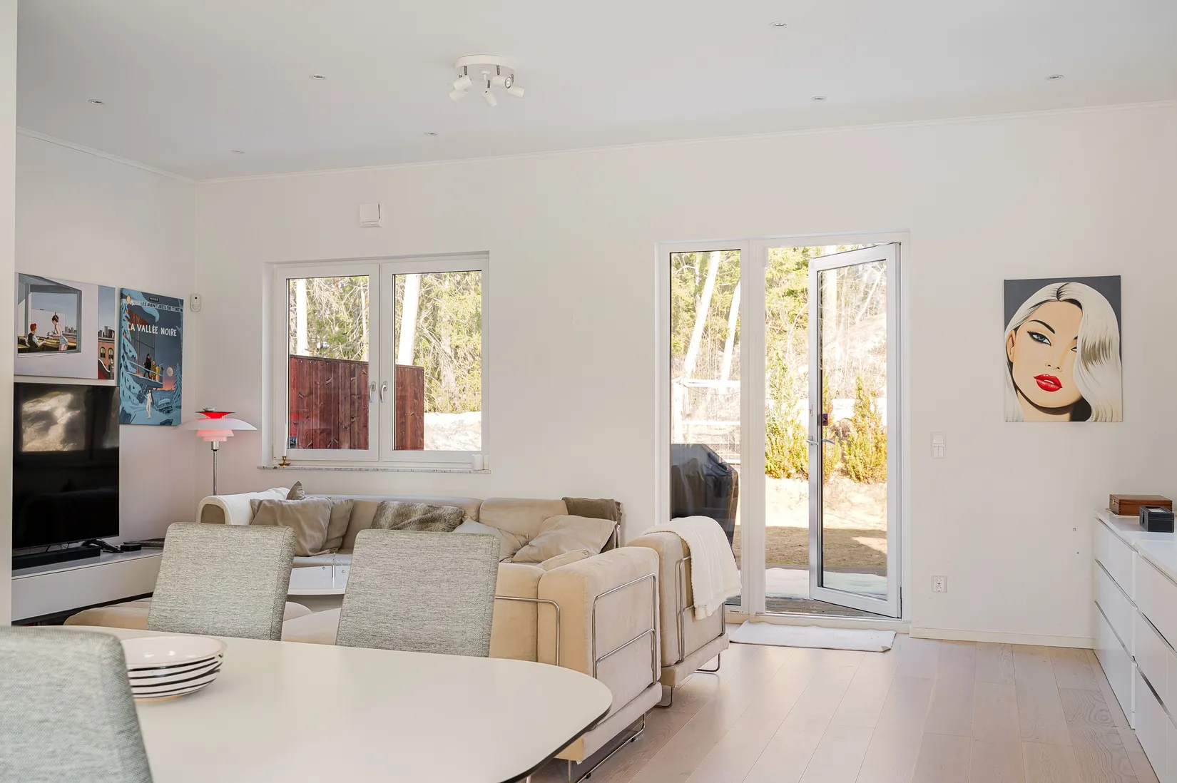 Bostadsrätt, Enbackavägen 3F, Högmora, Huddinge
