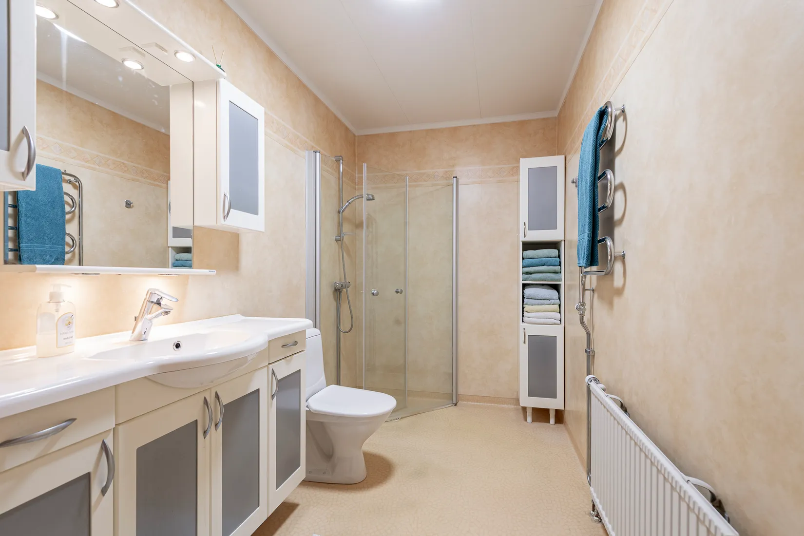 Villa, Källtorpsvägen 9, Källtorp, Västerås