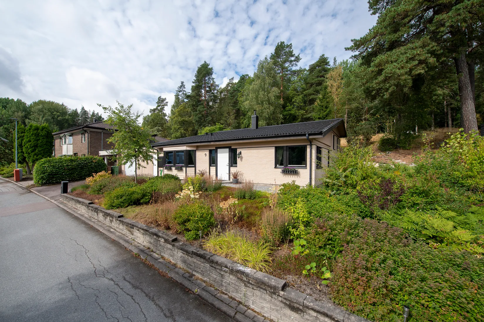 Villa, Källtorpsvägen 9, Källtorp, Västerås