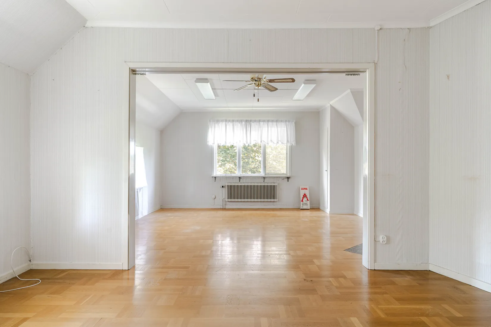 Villa, Asphagsvägen 10, Bettna, Flen