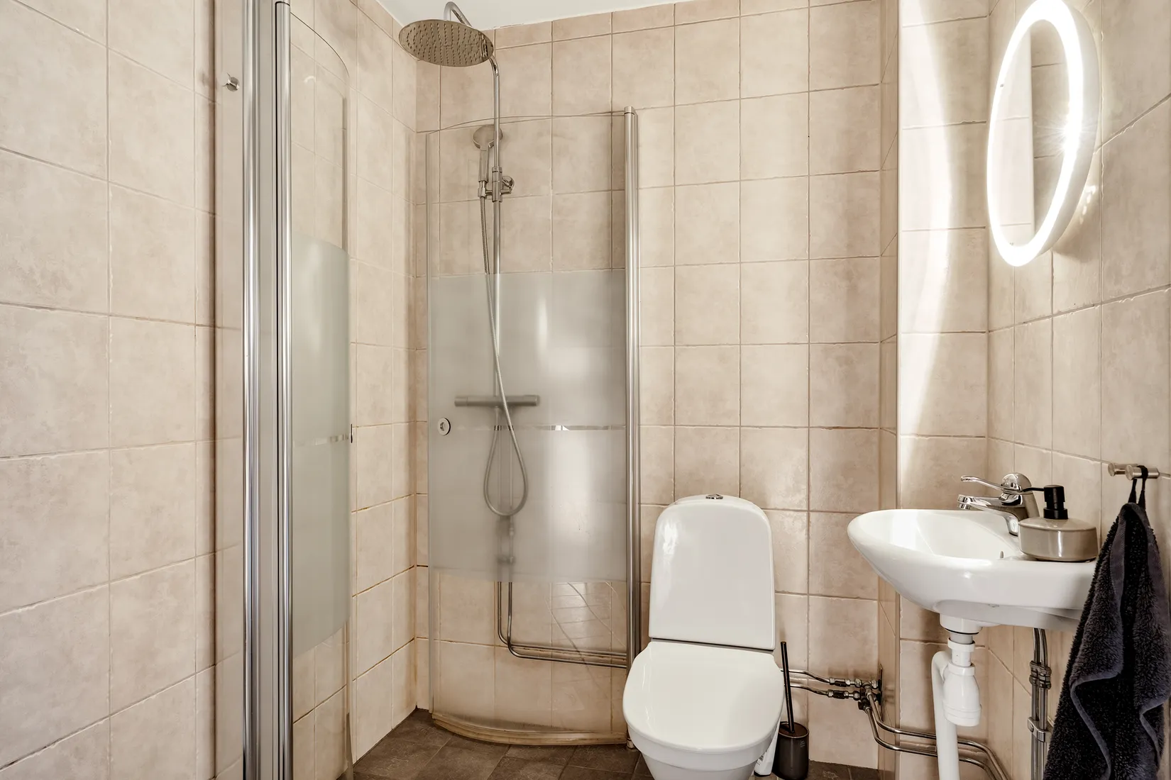 Bostadsrätt, Västra tullgatan 14 , Centralt Väster, Nyköping