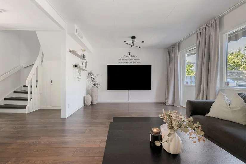 Radhus, Trumpetvägen 70, Viksjö, Järfälla