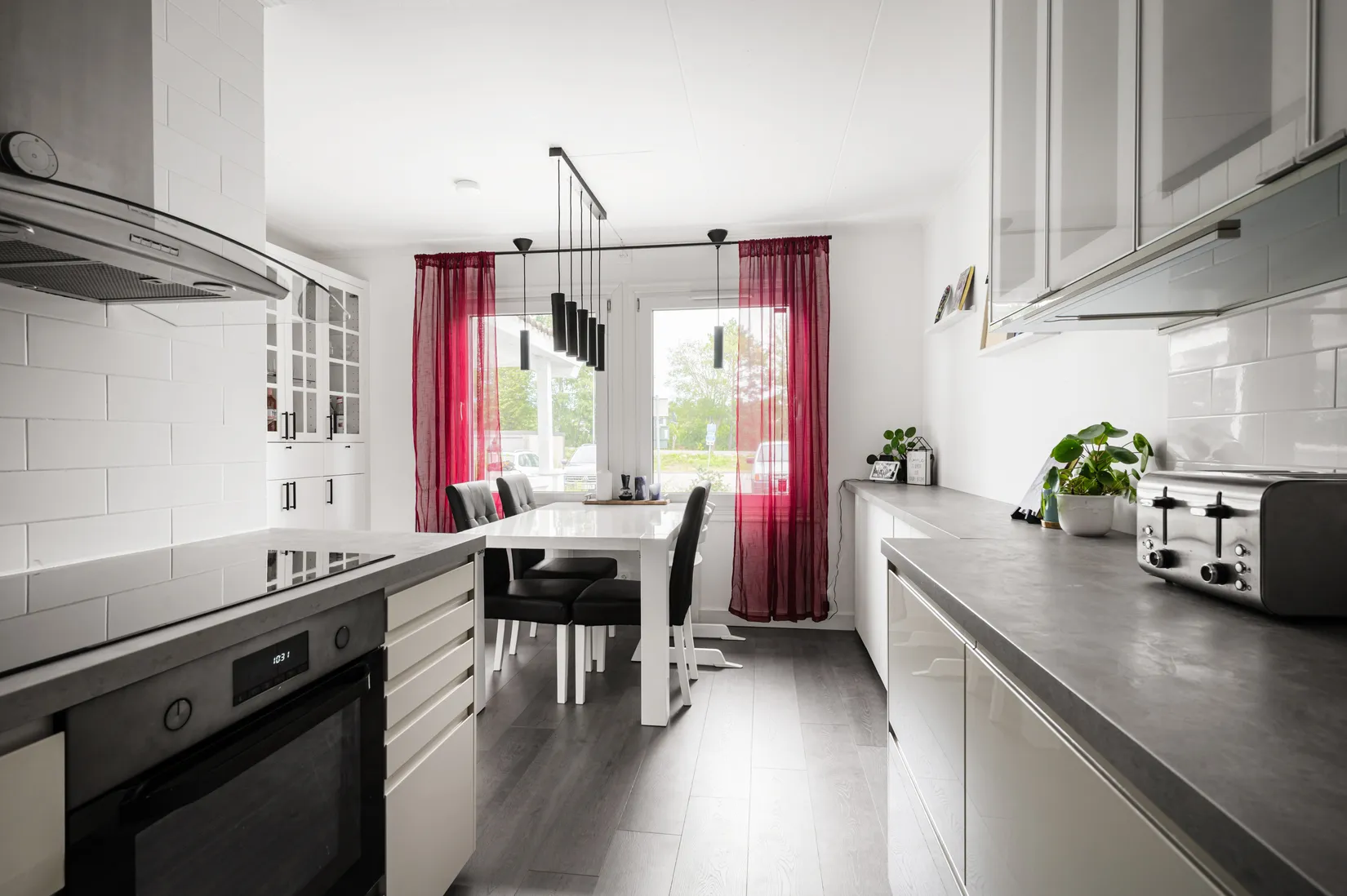 Radhus, Spelmansvägen 24, Kungsängen - Brunna, Upplands-Bro